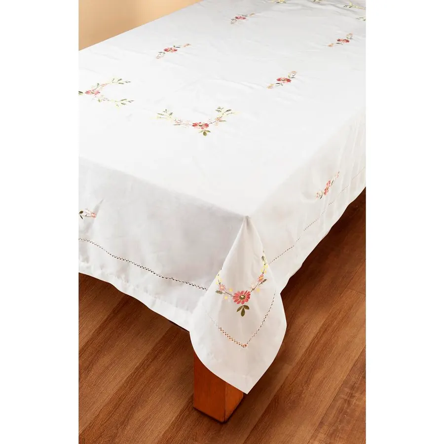 Toalha de Mesa Bordada 7026
