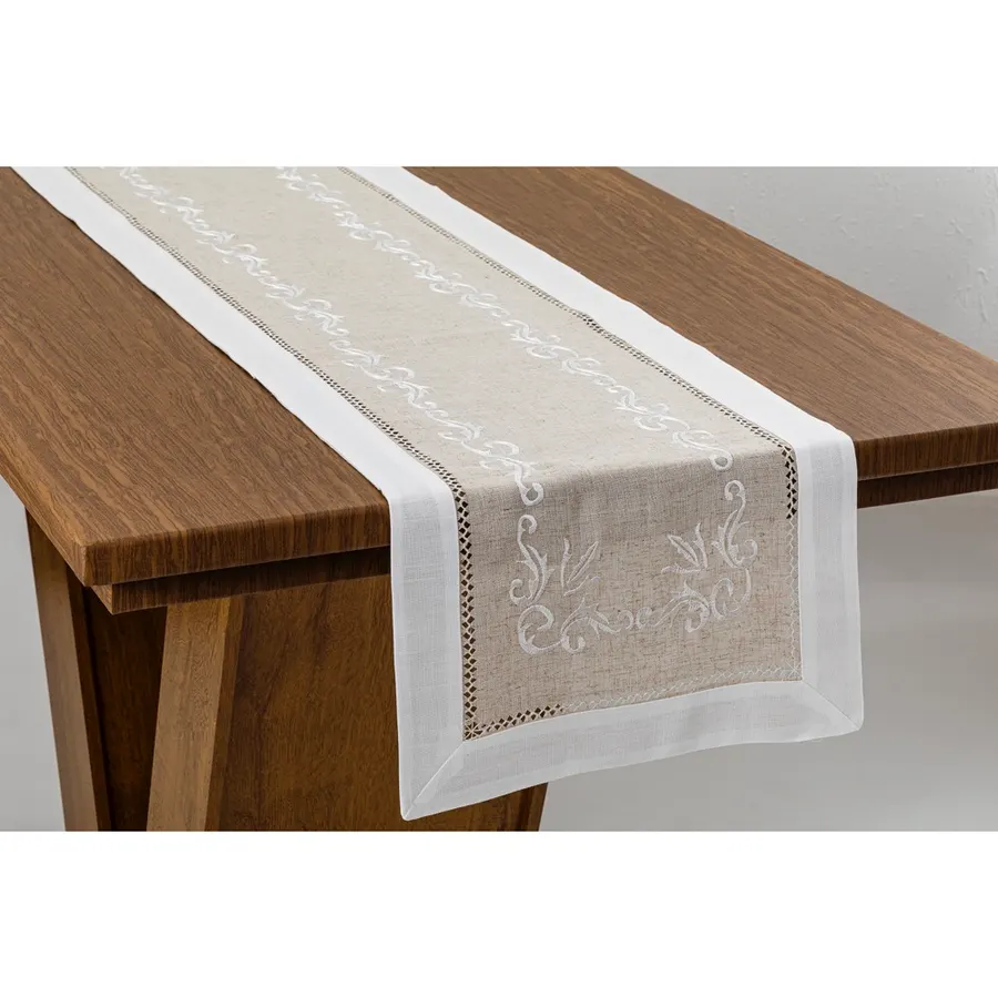 Caminho de mesa e lugar americano com ponto ajour e bordado 104