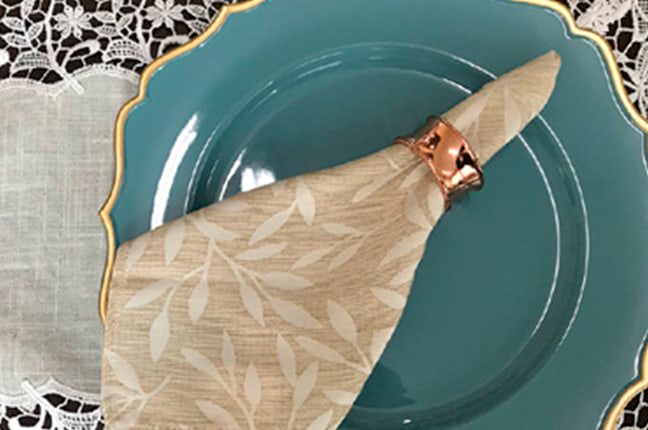 Guardanapo, argola, sousplat - decoração de mesa