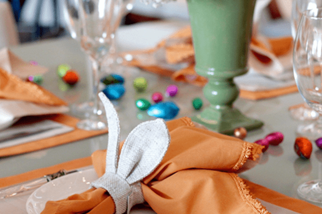 decoração de mesa posta para páscoa