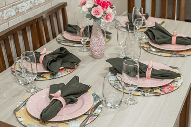 decoração fofa para mesa posta