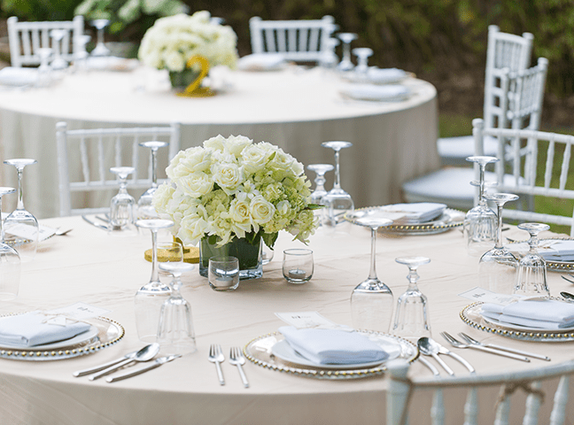mesa posta decorada para casamento